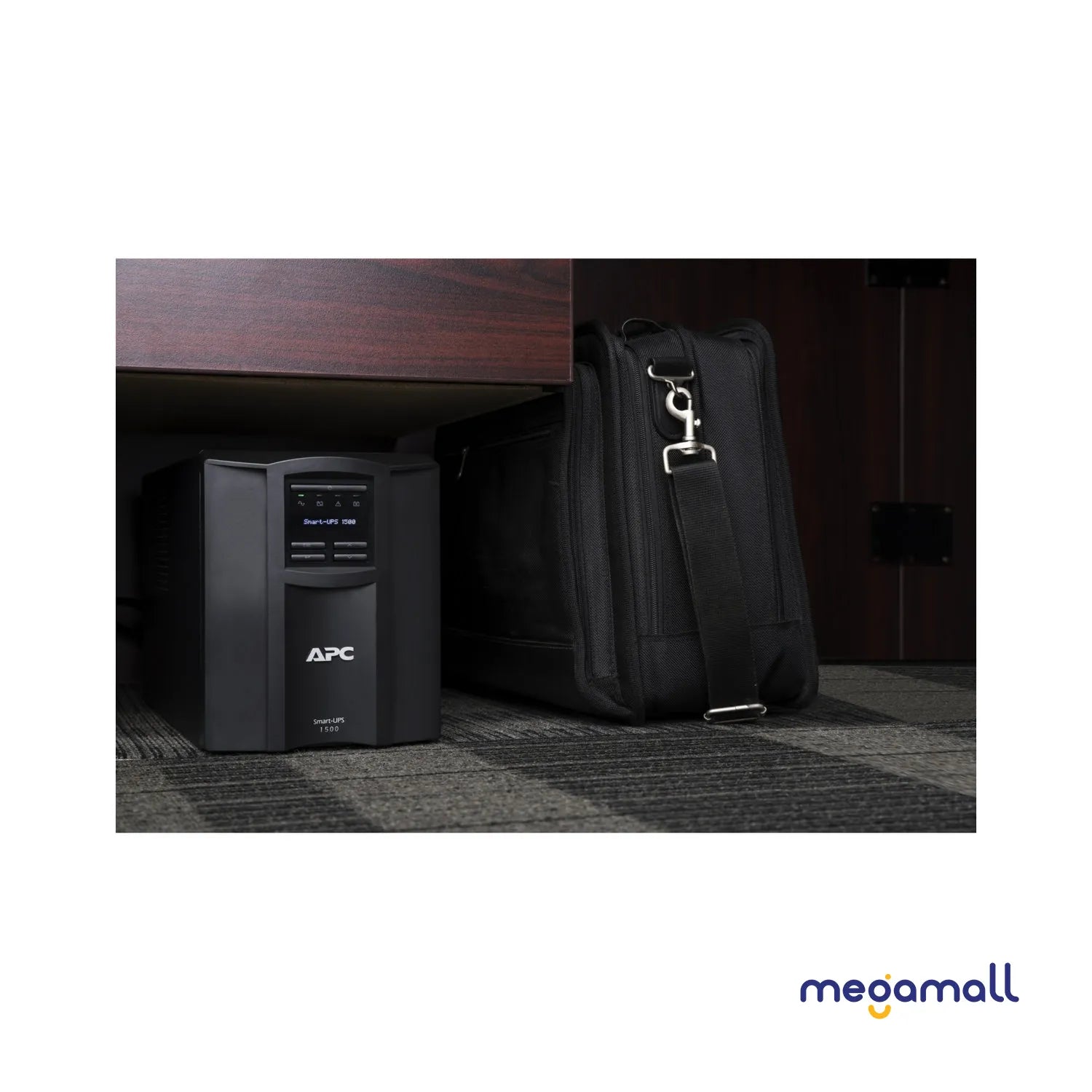 SMT1500IC - APC Smart-UPS, Line Interactive, 1500VA, Tower, 230V, 8x IEC C13 outlets, SmartConnect Port+SmartSlot, AVR, LCD